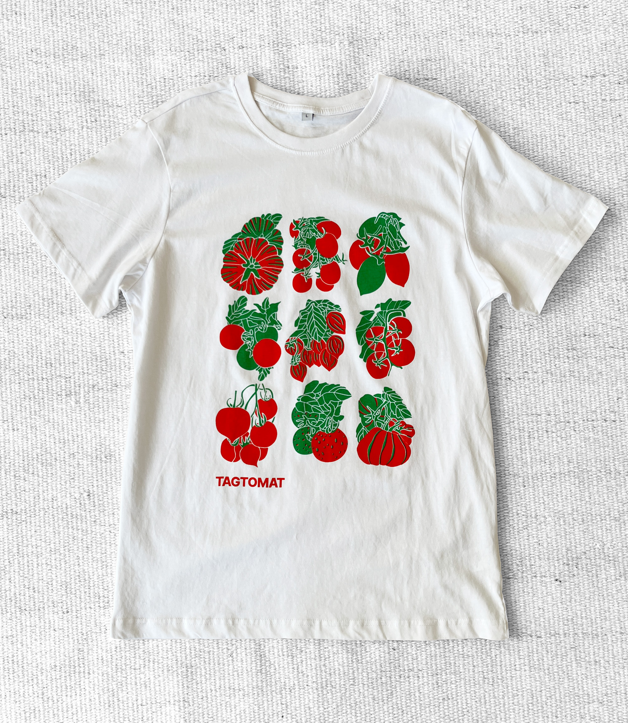 TAGTOMAT t-shirt with tomato plant illustrations.