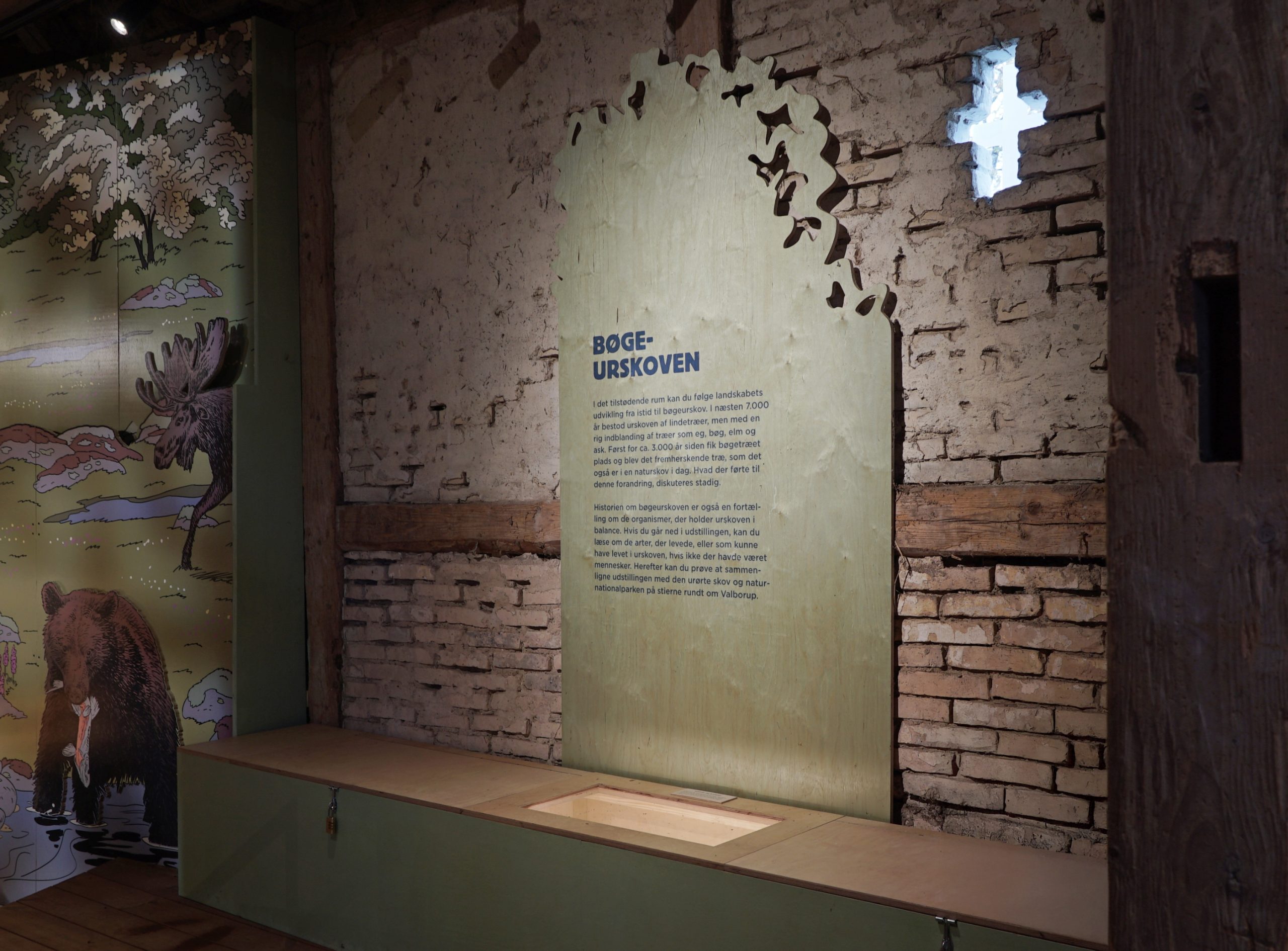 Urskovens-historie-signage09